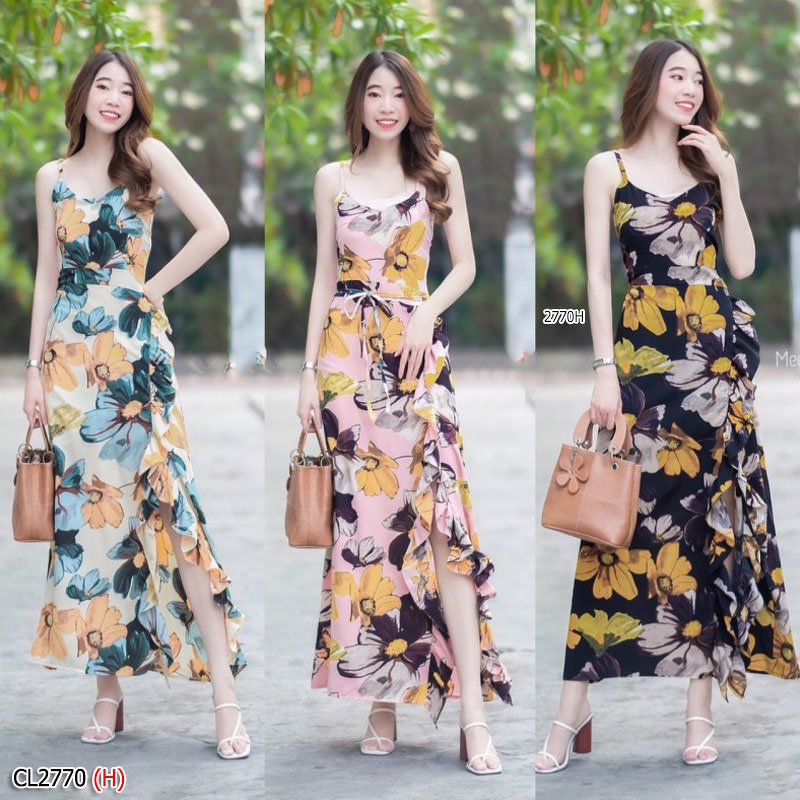 kudapy Maxi Dress เดรสยาวสีครีม, ชมพู สายเดี่ยวไขว้สายด้านหลัง แต่งผ้าระบายและผ่าด้านข้าง มีซิปซ่อนด้านข้าง