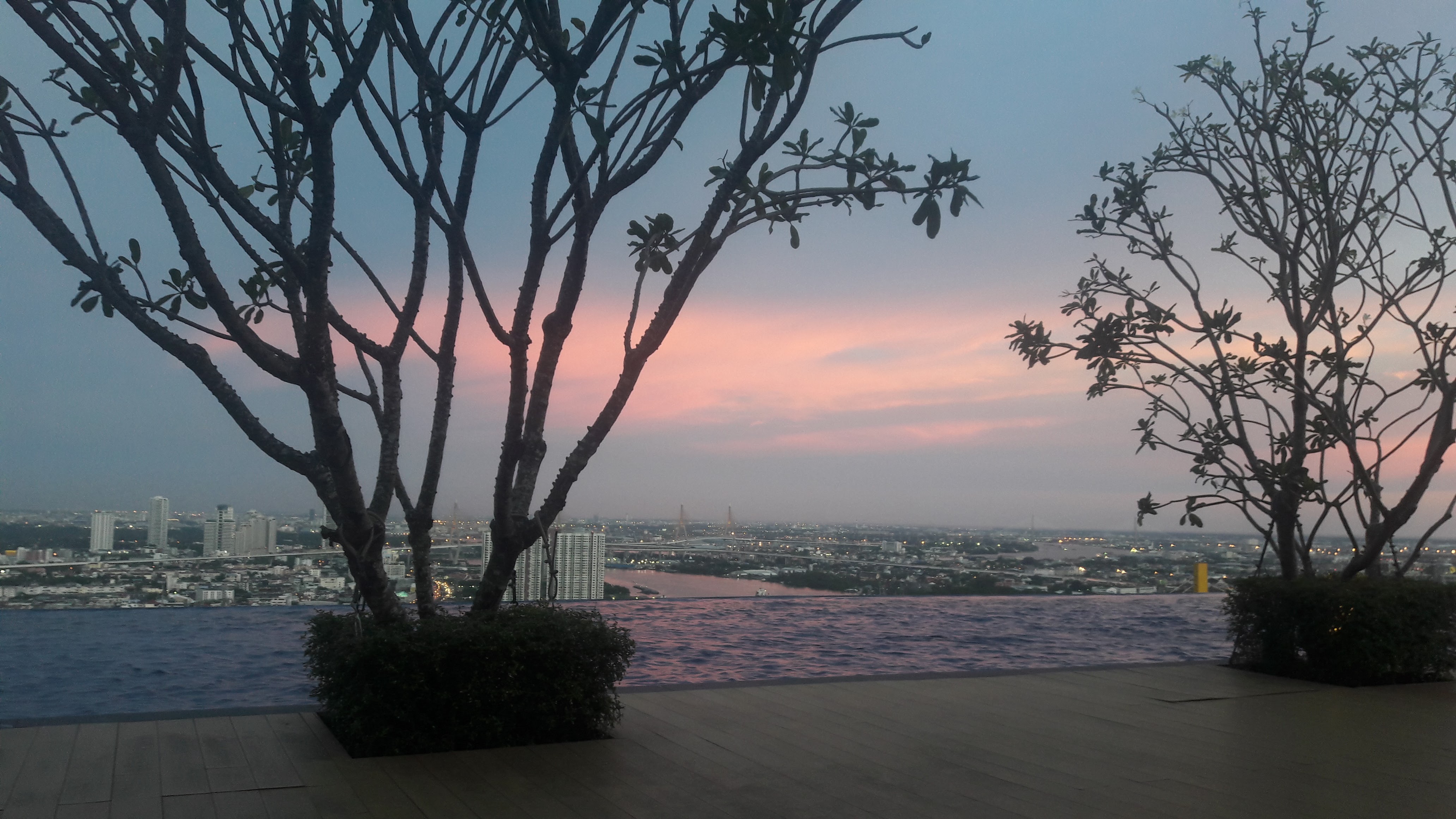 ให้เช่าและขายคอนโดริมแม่น้ำเจ้าพระยา2ห้องนอน Star View พระราม 3 (สตาร์ วิว)