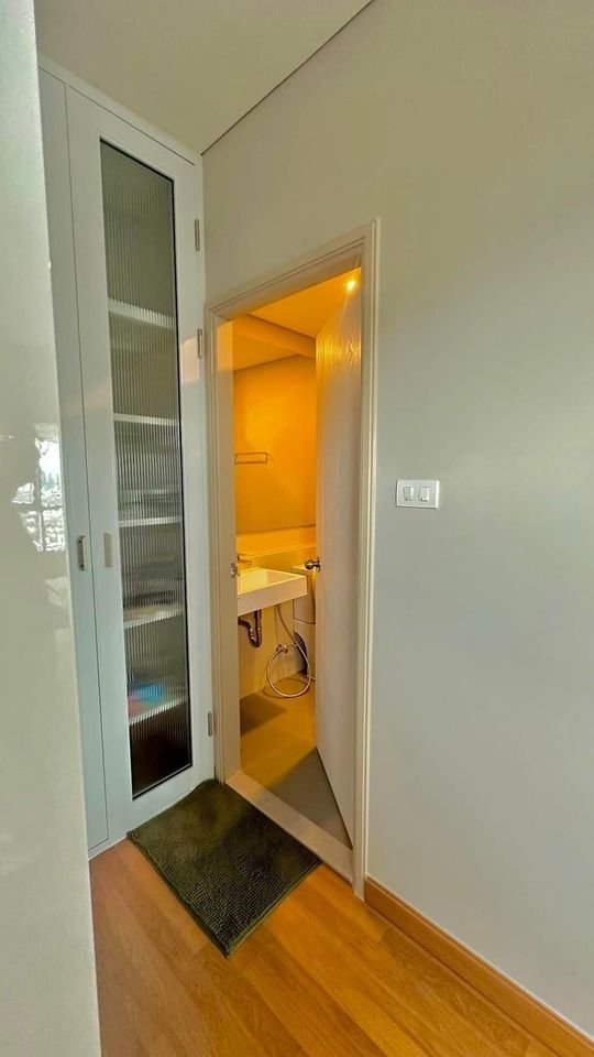 สนใจชมห้องติดต่อได้เลย Line ID: Smile-easy ปล่อยเช่าคอนโด ลุมพินี เพลส เตาปูน อินเตอร์เชนจ์ (Lumpini Place Taopoon Interchange) - 1ห้องนอน 1ห้องน้ำ 1ห้องนั่งเล่น - ใกล้ MRT เตาปูน - ขนาดห้อง 34.52 ตรม. ชั้น 29