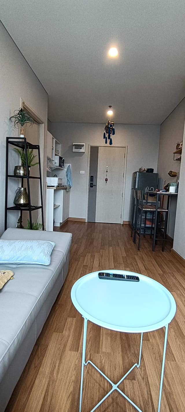 ปล่อยเช่า Lumpini Place Taopoon Interchange : ลุมพีนี เพลส เตาปูน อินเตอร์เชนจ์ - โซนพื้นที่ MRT เตาปูน 1ห้องนอน 1ห้องน้ำ 1ห้องนั่งเล่น - ขนาดห้อง 28.5 ตรม. ชั้น 19 - ให้เช่า 12,000 ต่อเดือน