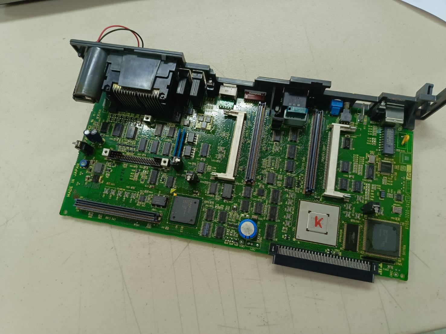 FANUC A20B-3200-0429 MASTER BOARD FANUC 18I-MB