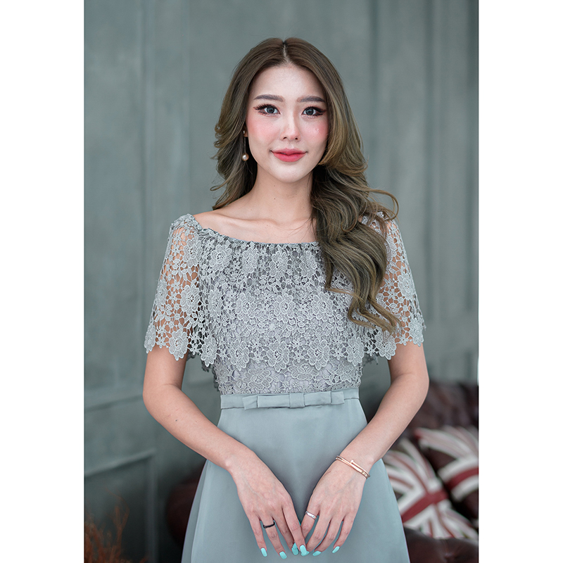 kudapy เดรสสั้นสีชมพู/สีเทา ลูกไม้คลุมไหล่ งานสวยหวานผ้าลูกไม้เนื้อดี ช่วงไหล่เป็นงานยางยืด สามารถใส่เกาะไหล่เป็นเสื้อทรงปกติ