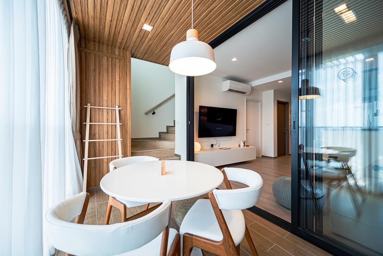 ปล่อยเช่าคอนโด THE LINE Phahonyothin Park (เดอะ ไลน์ พหลโยธิน พาร์ค) - Duplex 2ห้องนอน 2ห้องน้ำ 1ห้องนั่งเล่น 1ห้องครัว - ใกล้ BTS ห้าแยกลาดพร้าว - ขนาดห้อง 83 ตรม. ชั้น 23