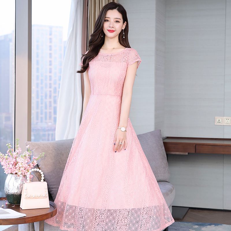 kudapy เดรสลูกไม้ยาวสีชมพู แขนสั้น กระโปรงทรงบานคลุมเข่า แนวเรียบร้อย สวย ดูดี ชุดเดรสทำงาน ชุดเดรสออกงาน