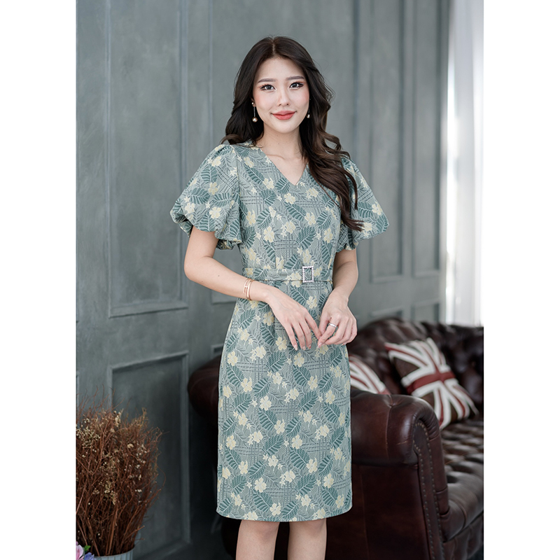 kudapy เดรสสั้นสีเขียว/สีม่วง ลูกไม้แขนสั้นบอลลูนเข็มขัดเพชร ผ้าลูกไม้ลายสวยอัดกาว เป็นแขนบอลลูนพองปลายจั้มด้านใน