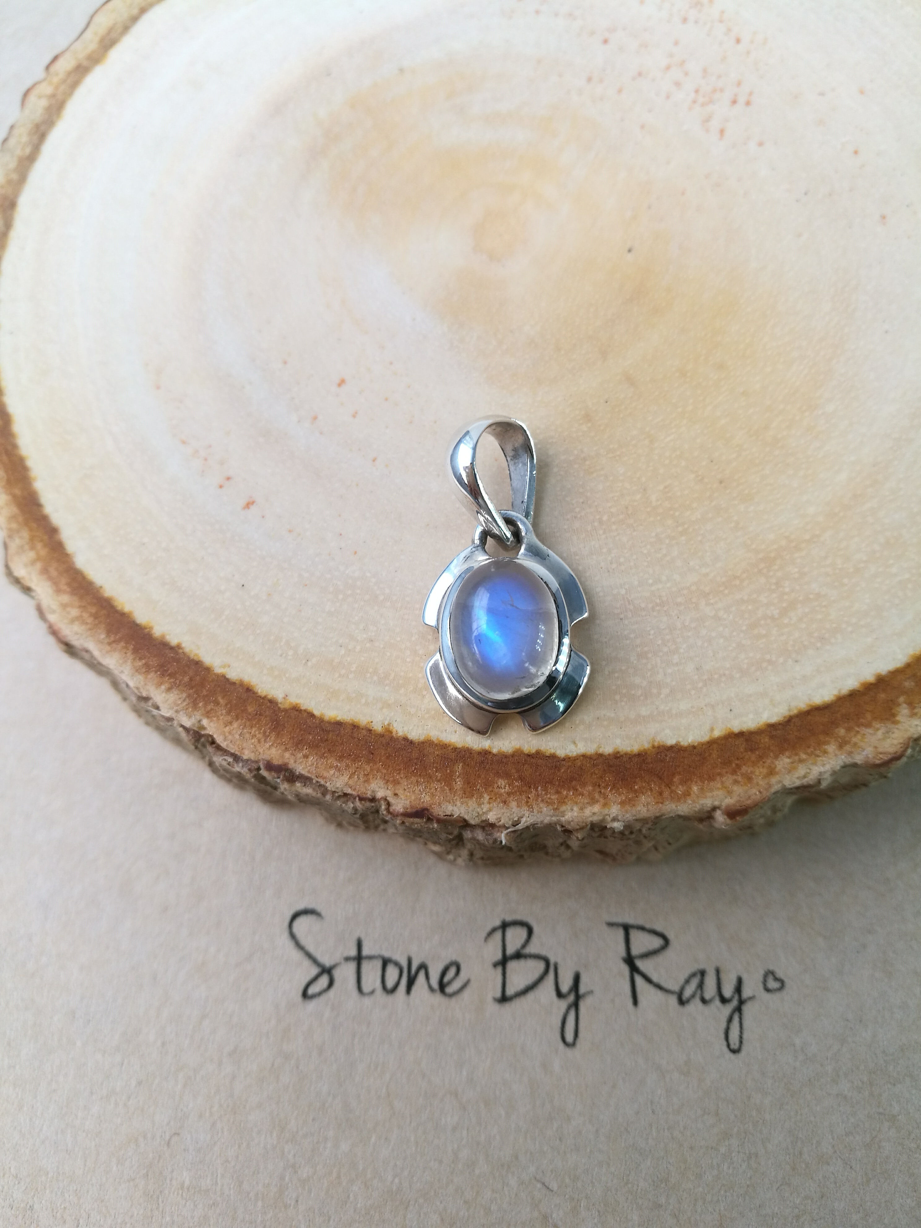 จี้มูนสโตน(Moonstone)