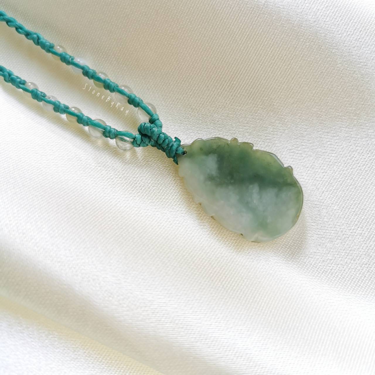 สร้อยคอเชือกถักจี้หินหยกแกะสลักปีขาล(Jade)