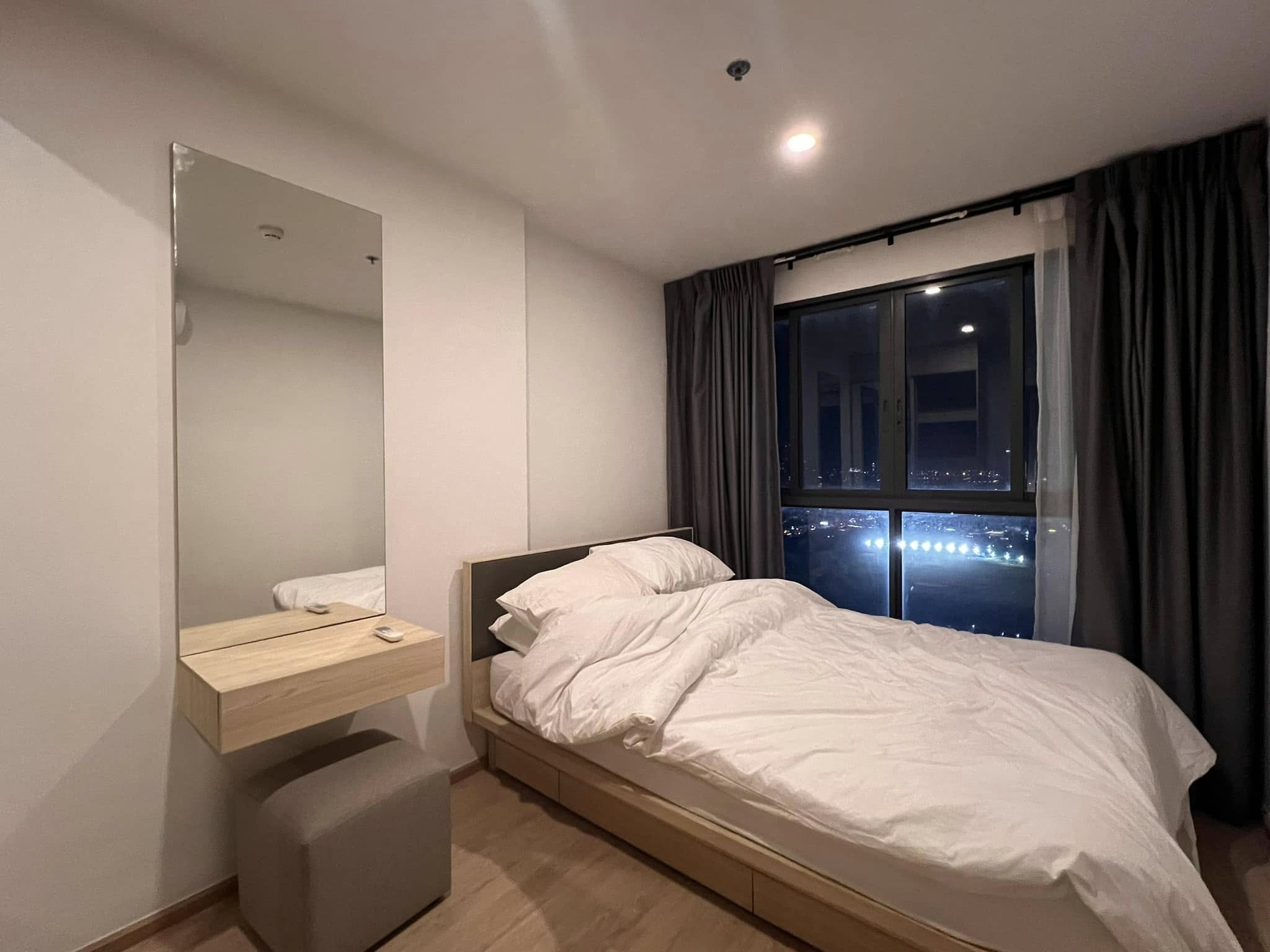 ให้เช่าคอนโด IDEO O2 (ไอดีโอ โอทู) - โซนพื้นที่ BTS บางนา - ห้องแบบ 1ห้องนอน 1ห้องน้ำ - ขนาดห้อง 34 ตรม. ชั้น 27 ตึก B