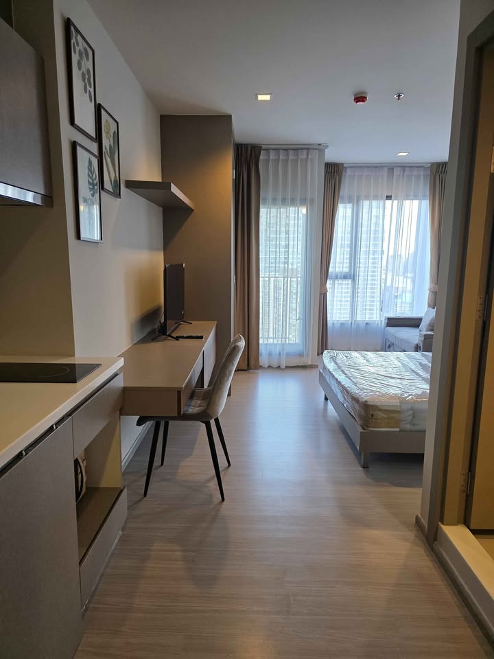 ให้เช่าห้องแบบ Studio 1ห้องน้ำ 1 โซนพื้นที่ MRT พระราม 9 คอนโด Life Asoke-Rama 9 (ไลฟ์ อโศก พระราม 9) High Rise ขนาดห้อง 26 ตรม. ชั้น 29 ตึก A ให้เช่า 17,000 ต่อเดือน สัญญาขั้นต่ำ 1 ปี