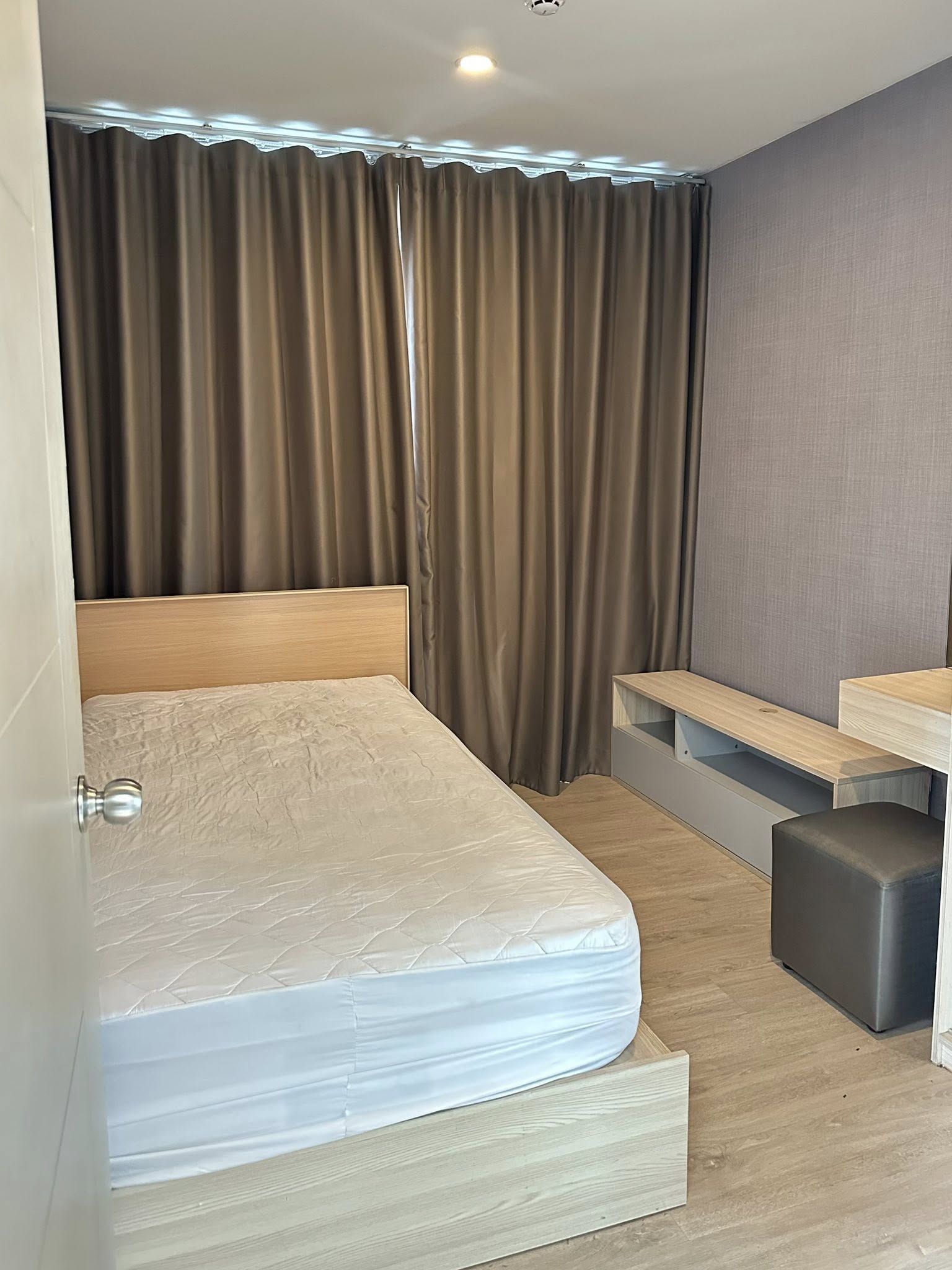 ให้เช่าคอนโด IDEO O2 (ไอดีโอ โอทู) โซน รถไฟฟ้า BTS บางนา 2ห้องนอน / 1ห้องน้ำ ขนาดห้อง 47 ตรม. ชั้น 29