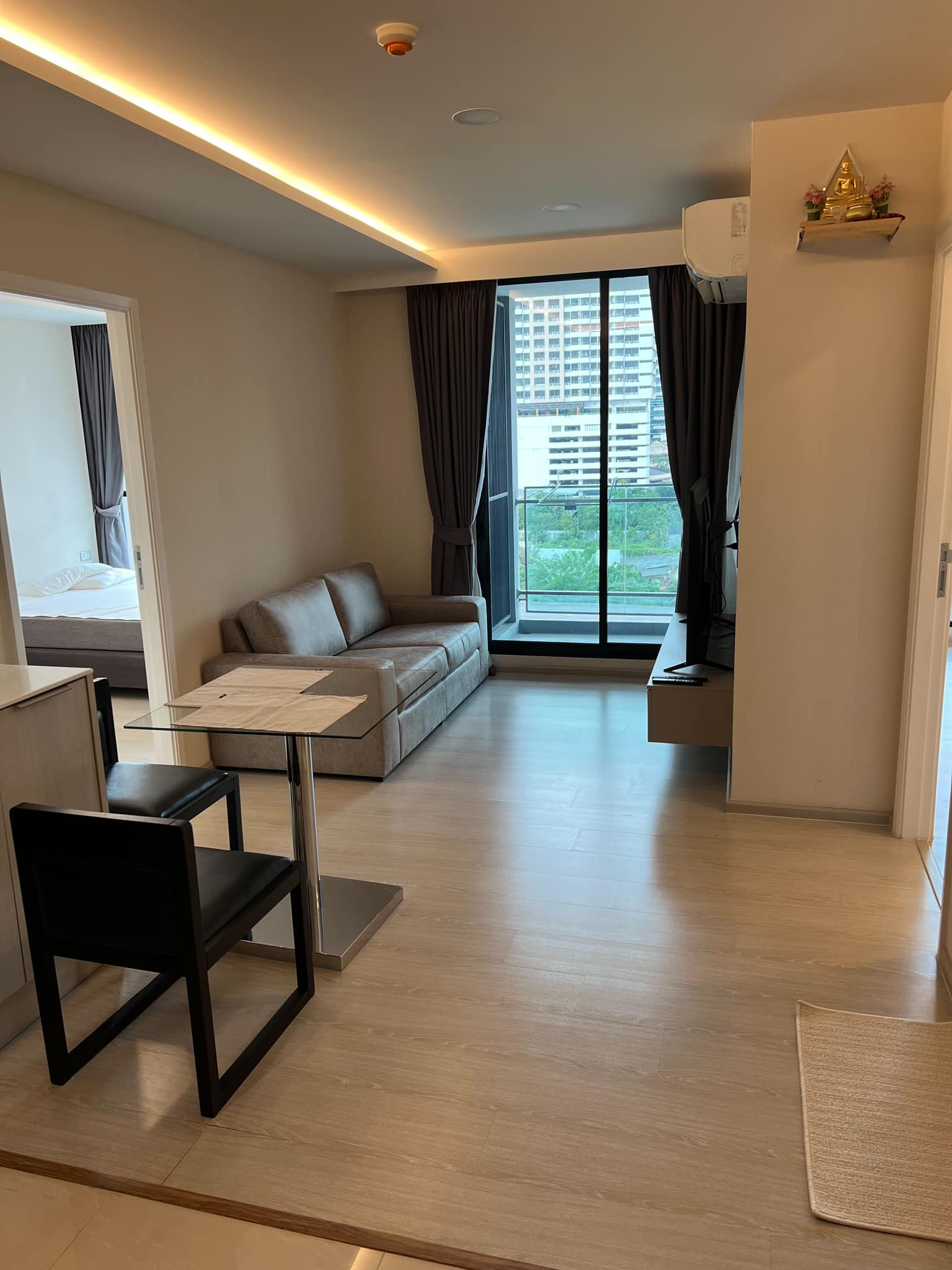 ปล่อยเช่าคอนโด Vtara Sukhumvit 36 (วีธารา สุขุมวิท 36) - 2ห้องนอน 1ห้องนั่งเล่น 2ห้องน้ำ - ใกล้ BTS ทองหล่อ - ขนาดห้อง 58 ตรม. ชั้น 8 ตึก E