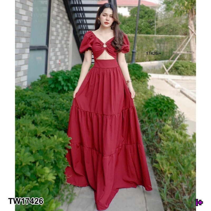 kudapy แม็กซี่เดดรส อกห่วง กระโปรงยาวแสนสวย ระบายชั้น เนื้อผ้าไหมอิตาลี ด้านหลังยืดได้ตามลำตัว ช่วงกระโปรงเย็บต่อระบายมาเป็นชั้น