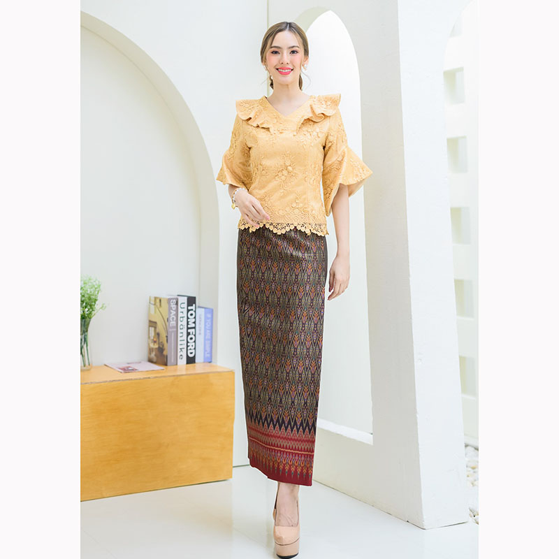 kudapy เสื้อลูกไม้ใยบวบดอกลอยสามมิติทั้งตัว แขนกระดิ่ง งานคอวีระบายปกสวยมากๆ (เฉพาะเสื้อ)