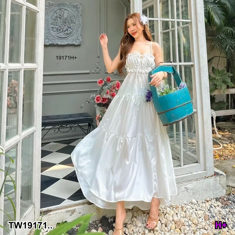 kudapy เดรสยาว สายเดี่ยว กระโปรงยาวบานละมุนละไม ตัวกระโปรงระบายต่อกันเป็นชั้นๆ