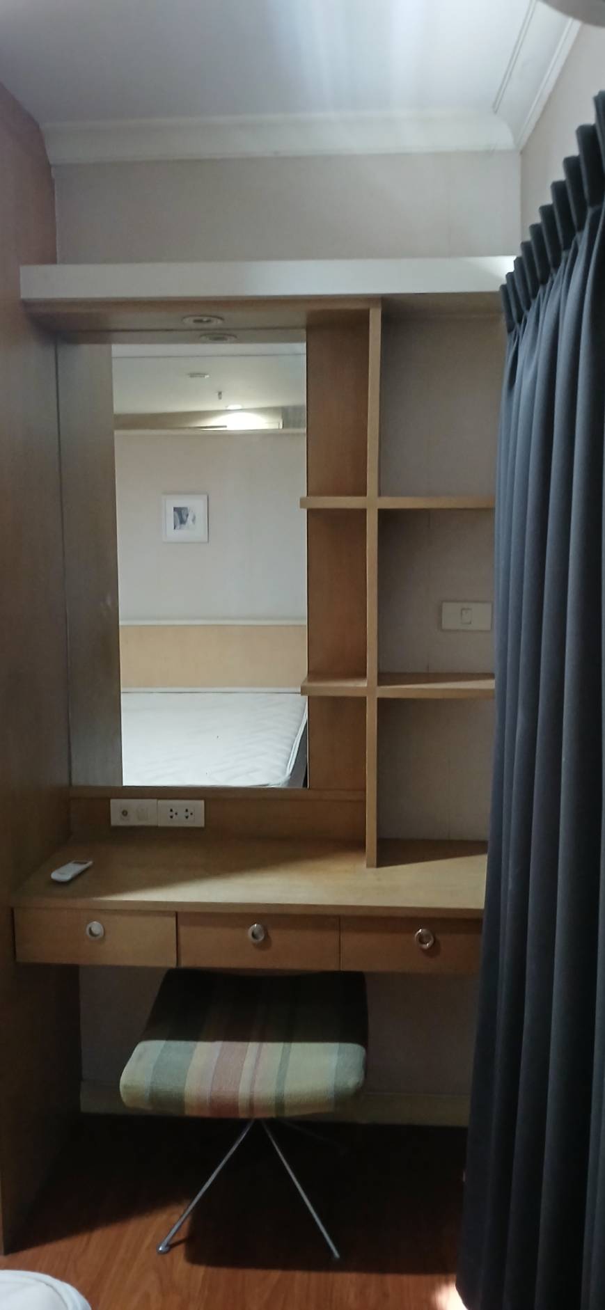 ให้เช่าห้องแบบ 1ห้องนอน 1ห้องน้ำ โซนพื้นที่ มศว ตึกแกรมมี่ MRT เพชรบุรี BTS อโศก คอนโด Grand Park View Asoke : แกรนด์ พาร์ค วิว อโศก ขนาดห้อง 35 ตรม. ชั้น 29