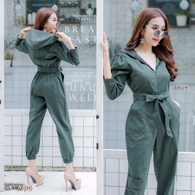 kudapy จั้มสูทสีดำ/สีเหลือง/สีกรม/สีเขียว ทรงสวย แขนยาว สีพื้น งานเนื้อผ้าซ่าร่ามีซิปอก มีฮู้ดคลุม