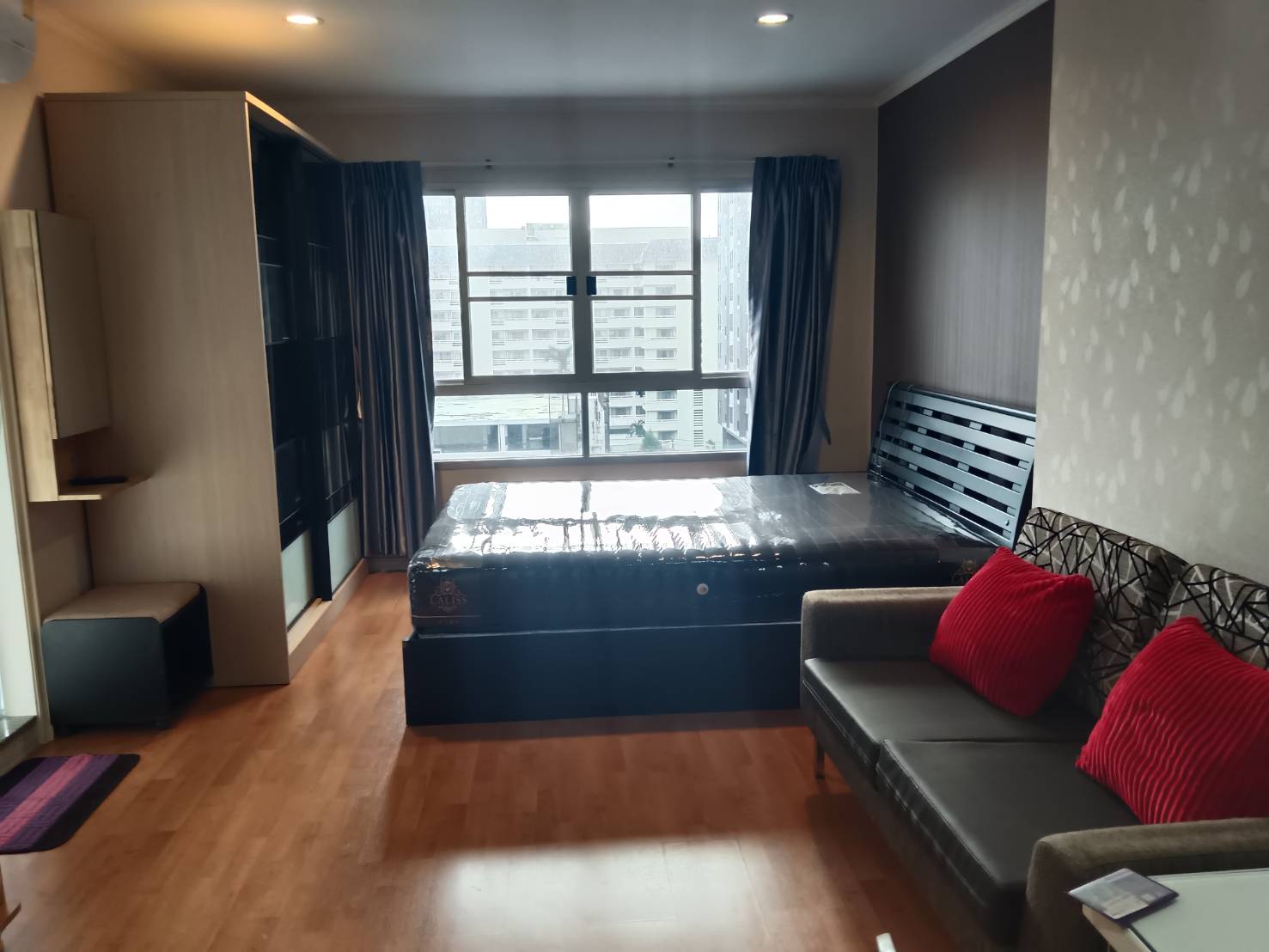 ปล่อยเช่าคอนโด Lumpini Ville Ramkhamhaeng 44 (ลุมพินี วิลล์ รามคำแหง 44) - Studio 1ห้องน้ำ 1ห้องครัว - ใกล้ MRT แยกลำสาลี - ขนาดห้อง 30 ตรม. ชั้น 8