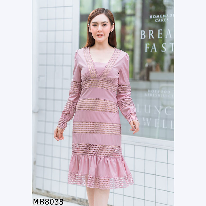 kudapy เดรสสั้นสีชมพู,สีขาว .แขนยาวตาข่ายซับครีมใส่สบายสวยดูดีมากๆ