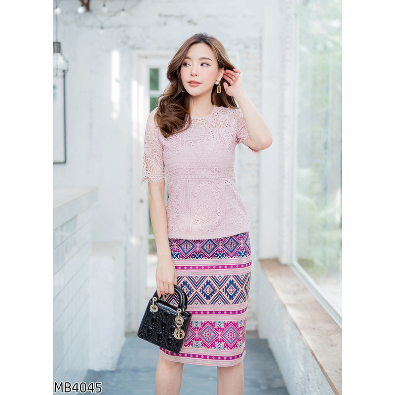 kudapy เซทเสื้อลูกไม้คอกลม+กปลายไทย ออกงานสีชมพู