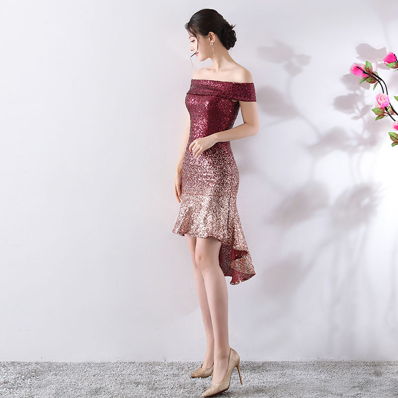 kudapy เดรสสั้นสีแดง/สีกรมท่า ทรงปาดไหล่เข้ารูปกระโปรงหางปลา แนวเรียบหรูดูแพง สวยดูดี เหมาะสำหรับชุดออกงานต่างๆ