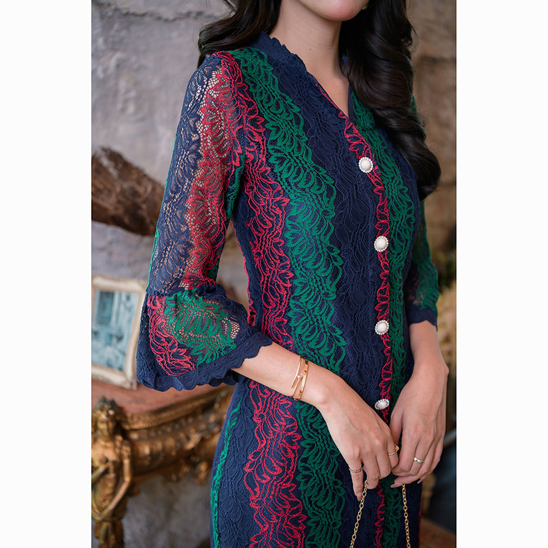 kudapy เดรสสั้นสีน้ำตาล/สีเขียว ทรงสวยใส่ลำลอง ทำงาน สวยเรียบหรูค่ะ ผ้าลุกไม้ลายสวย กระดุมหน้าตกแต่งมุก(กระดุมหลอกตกแต่งสวยงาม