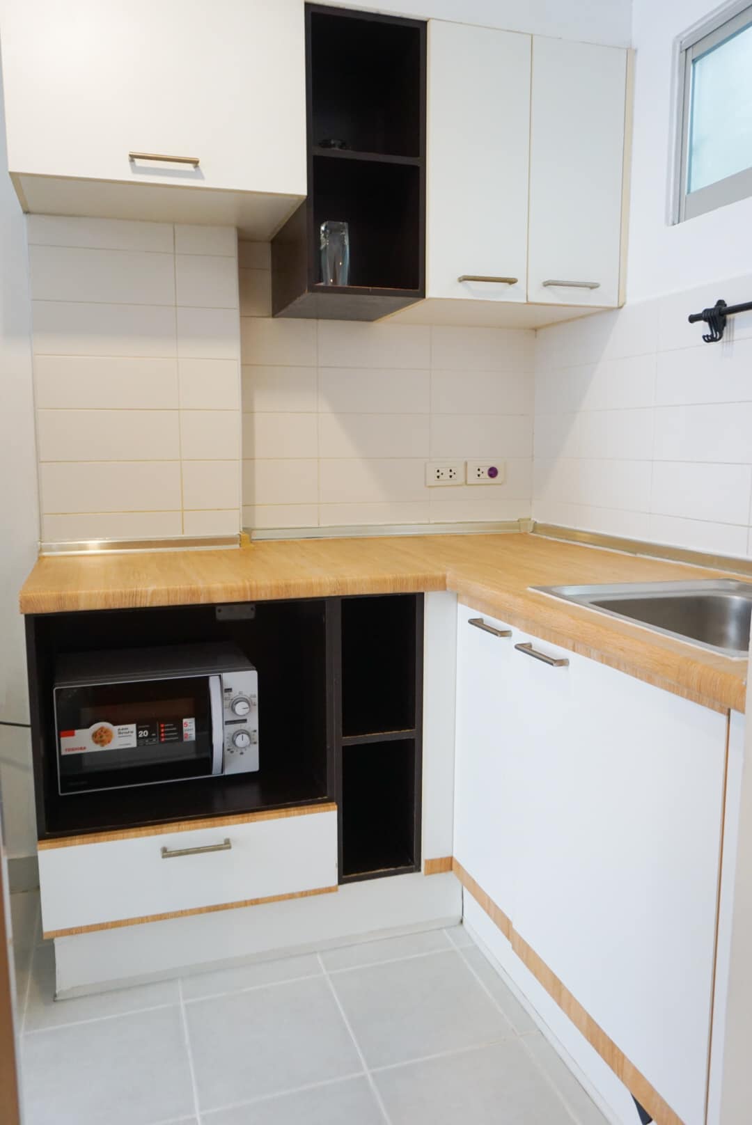 ปล่อยเช่าคอนโด Lumpini Ville Cultural Center (ลุมพินี วิลล์ ศูนย์วัฒนธรรม) - โซนพื้นที่ MRT ศูนย์วัฒนธรรม ห้วยขวาง - 1ห้องนอน 1ห้องน้ำ 1ห้องนั่งเล่น - ขนาดห้อง 45 ตรม. ชั้น 5 ตึก B1