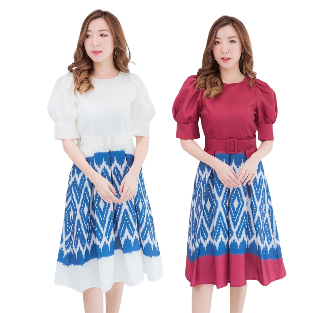 kudapy เดรสสั้นผ้าไทยคอกลมแขนตุ๊กตาสีฟ้าขาว/สีแดงฟ้า มีเข็มขัดผ้ารัดเอว เดรสลายไทยทรงบาน