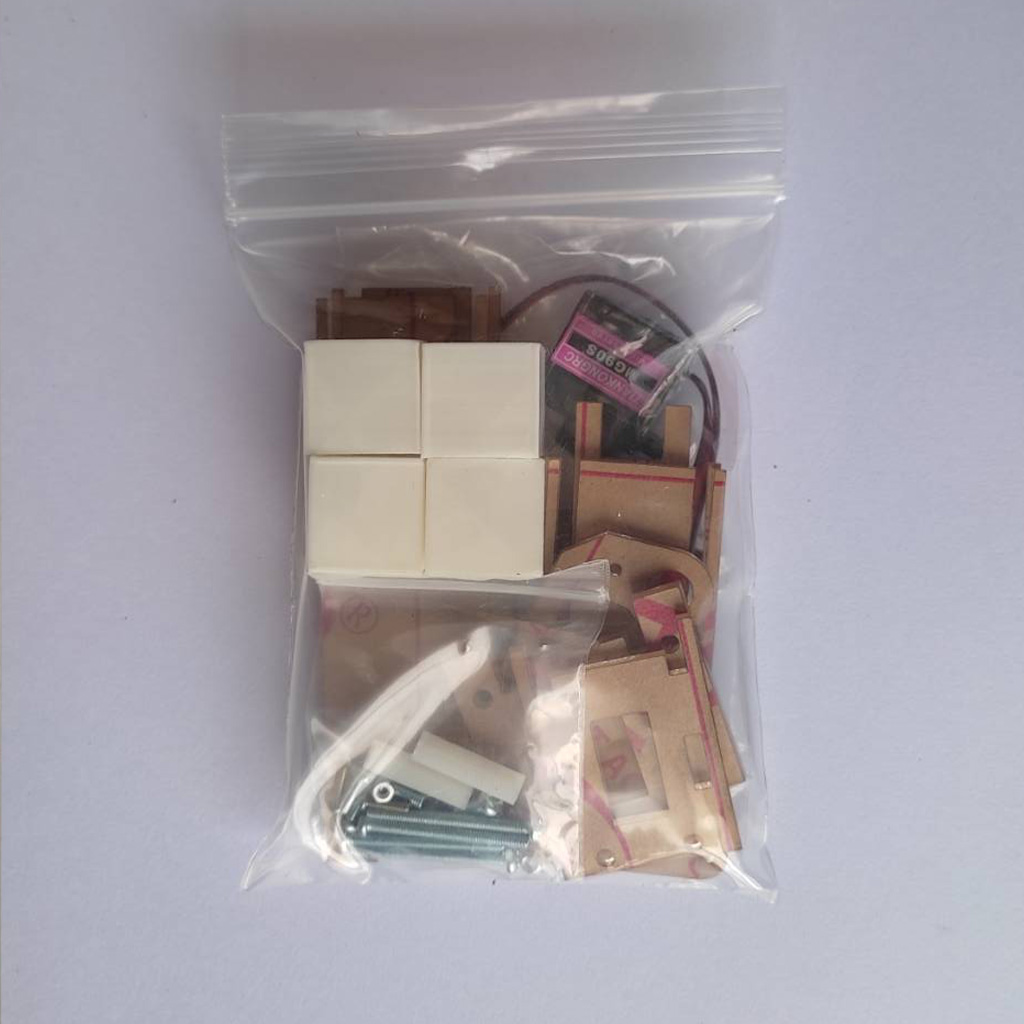 ชุดปล่อยลูกบาศก์ ที่ปล่อยลูกบากศ์สำหรับหุ่นยนต์ (พร้อมลูกบาศก์ขนาด 20mm³ 4 ลูก)