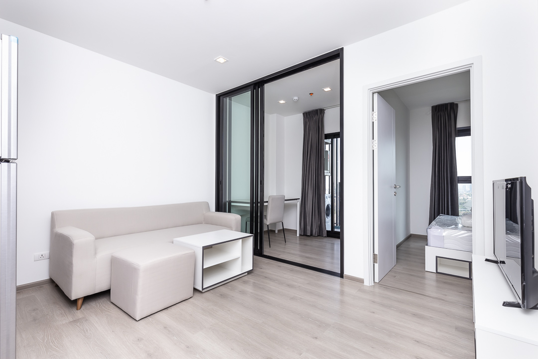 ให้เช่า The Base Phetkasem (เดอะเบส เพชรเกษม) ชั้น24 เครื่องใช้ไฟฟ้าครบ