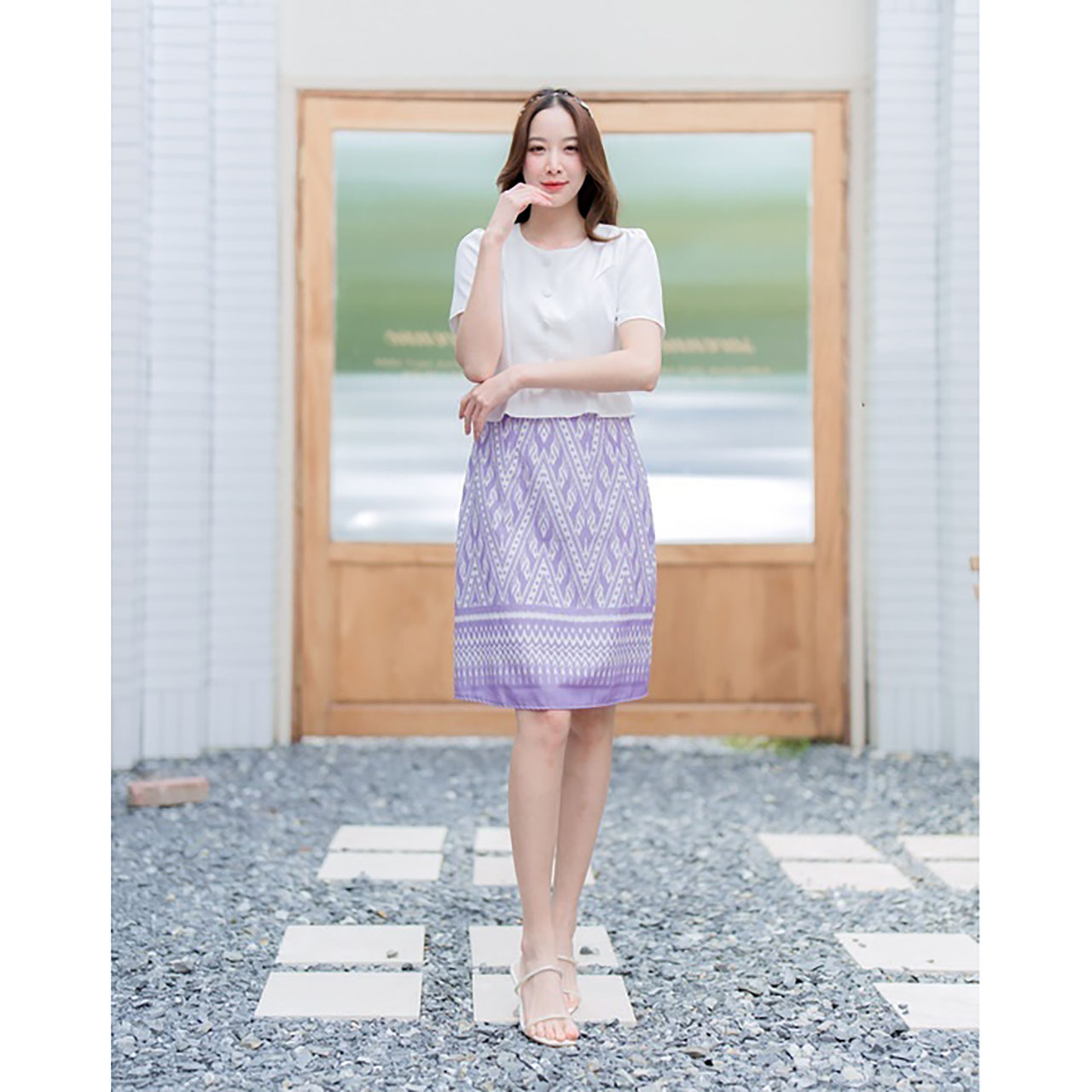 kudapy เดรสสั้นสีม่วง/สีชมพุ/สีกรม กระโปรงลายไทยชายเสื้อระบายแต่งกระดุม