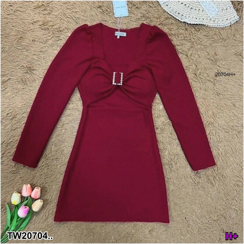 kudapy เดรส minidress แขนยาว แต่งเว้าเอว อกแต่งเข็มขัดเพชร สุดหรู ผ้ายืด ทอปทวิล