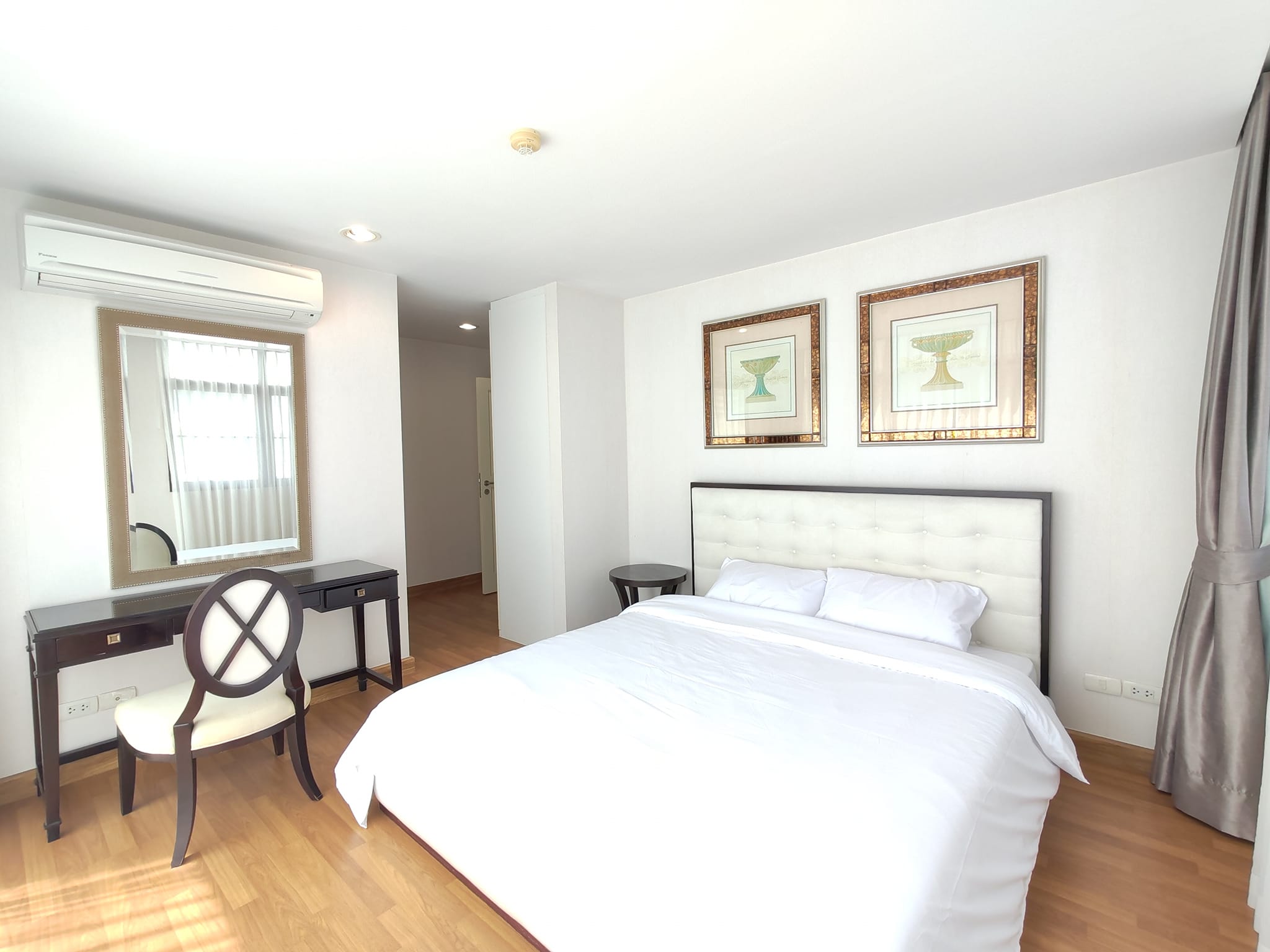 ปล่อยเช่าคอนโด Pearl Residences Sukhumvit 24 (เพิร์ล เรสซิเดนท์ สุขุมวิท 24) - 2ห้องนอน 2ห้องน้ำ 1ห้องนั่งเล่น - ใกล้ BTS พร้อมพงษ์ - ขนาดห้อง 86 ตรม. ชั้น 5