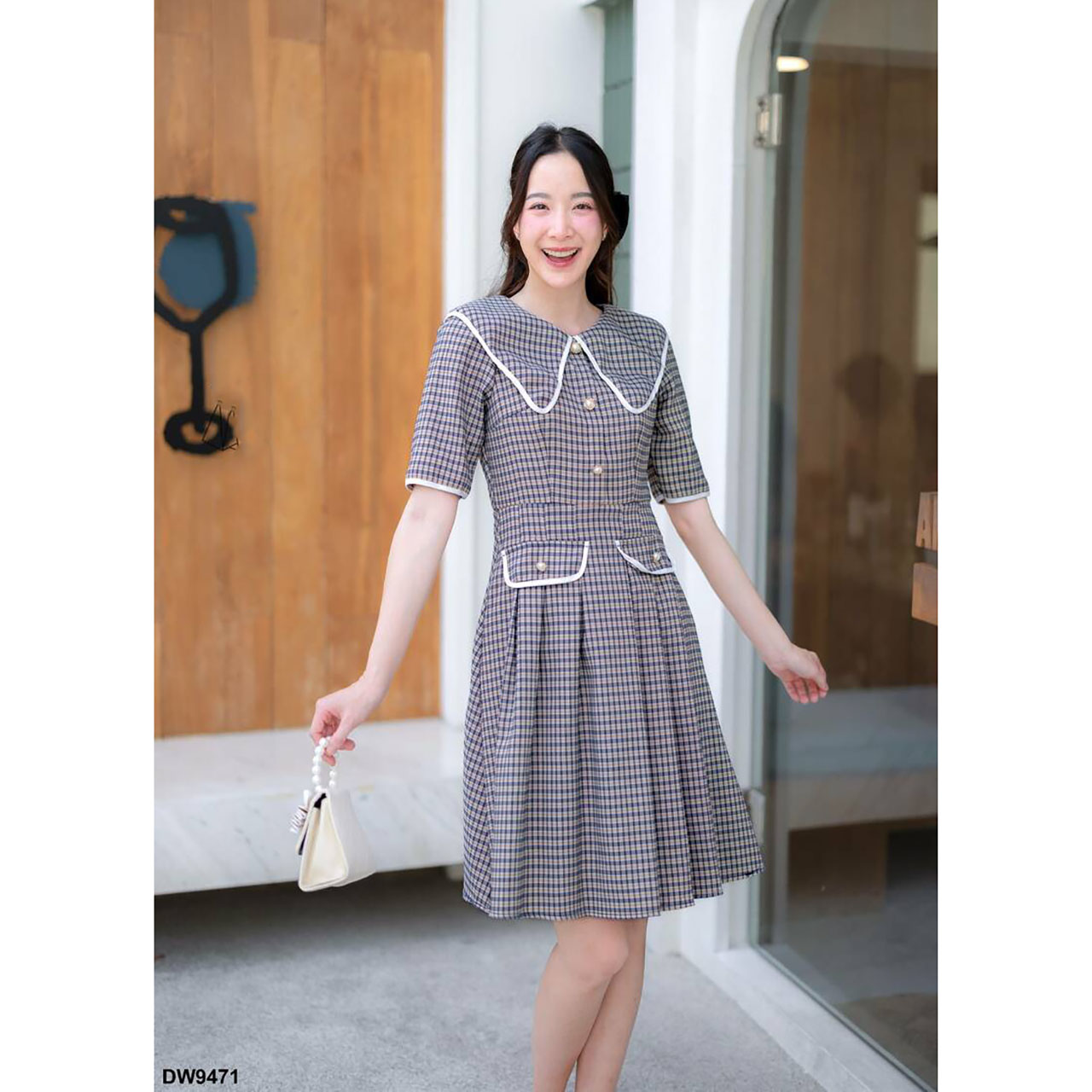 kudapy เดรสสั้นสีสีเหลือง/สีกรม/สีชมพู คอปกลายสก็อตแขน 3 ส่วน ใใส่เที่ยวสวยดูดี น่ารัก