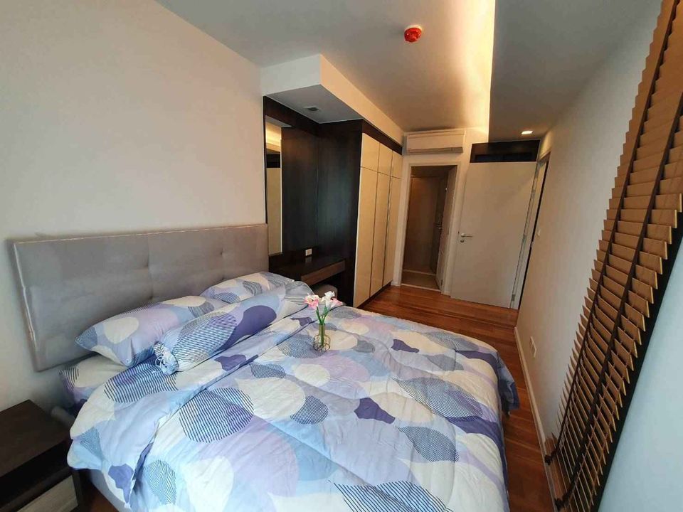 ปล่อยเช่าคอนโด Focus Ploenchit (โฟกัส เพลินจิต) - 1ห้องนอน 1ห้องน้ำ 1ห้องนั่งเล่น - ใกล้ BTS เพลินจิต - ขนาดห้อง 48 ตรม. ชั้น 3