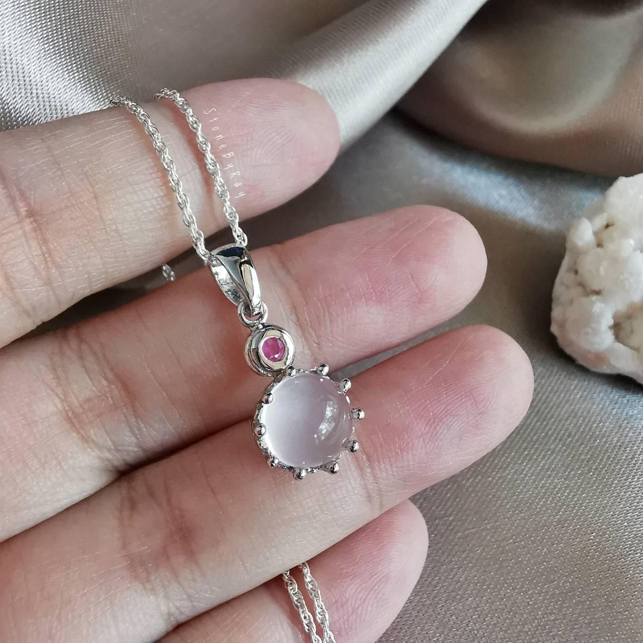 สร้อยคอเงินจี้หินโรสควอตซ์ Rose Quartz