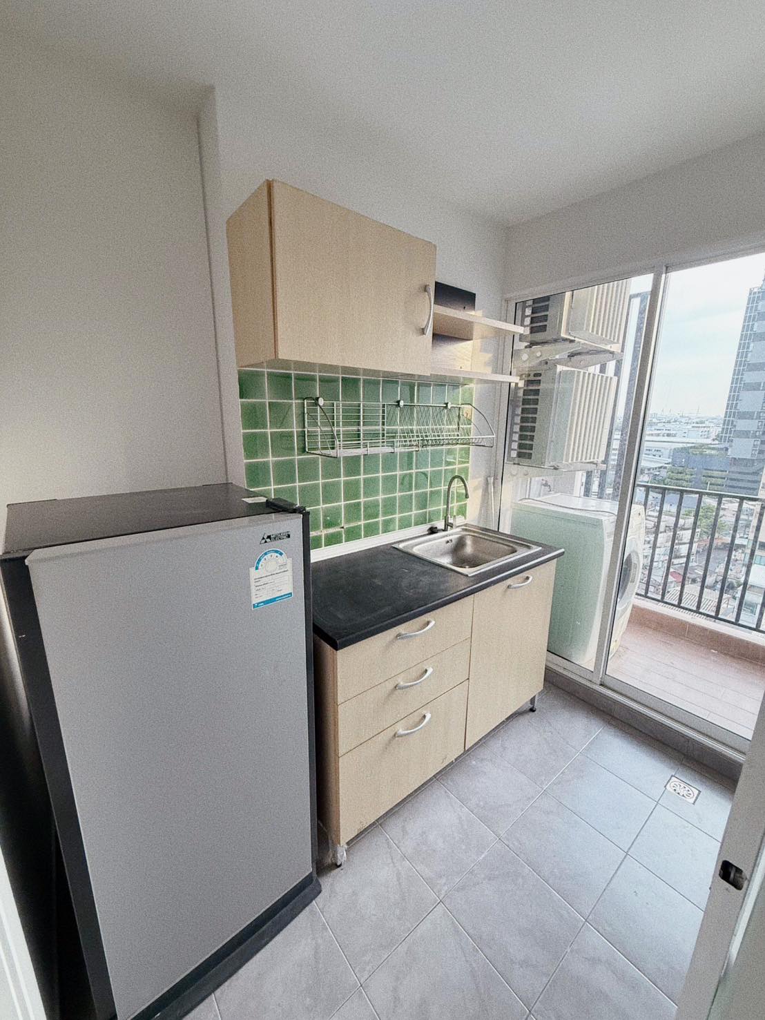 High Rise โซนพื้นที่ BTS ปุณณวิถี ให้เช่าห้องแบบ 1ห้องนอน 1ห้องน้ำ 1ครัวปิด คอนโด Regent Orchid Sukhumvit 101 (รีเจ้นท์ ออคิด สุขุมวิท 101) ขนาดห้อง 28 ตรม. ชั้น 12