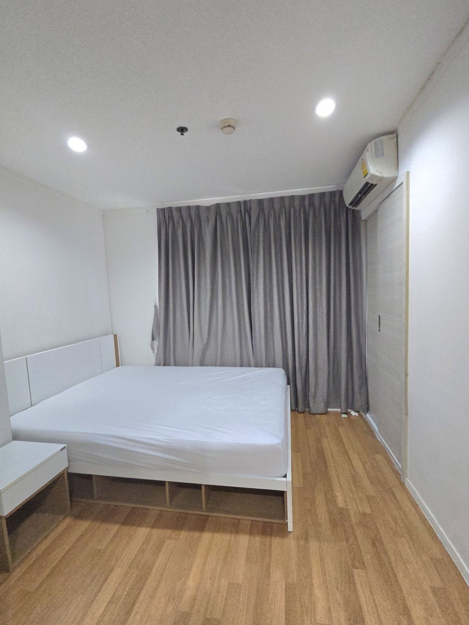 ให้เช่าห้องแบบ 1ห้องนอน 1ห้องน้ำ โซนพื้นที่ MRT พระราม 9 คอนโด Lumpini Park Rama 9 - Ratchada (ลุมพินี พาร์ค พระราม 9 – รัชดา) High Rise ขนาดห้อง 26.5 ตรม. ชั้น 16 ตึก A