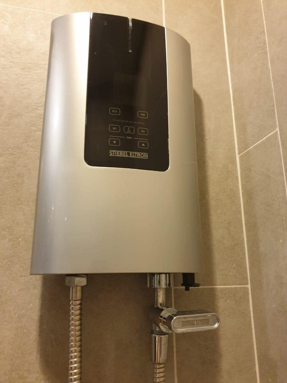 ปล่อยเช่าคอนโด C Ekkamai (ซี เอกมัย) - 1ห้องนอน 1ห้องน้ำ 1ห้องนั่งเล่น - ใกล้ BTS เอกมัย ARL รามคำแหง - ขนาดห้อง 30 ตรม. ชั้น 28 ทิซตะวันออก