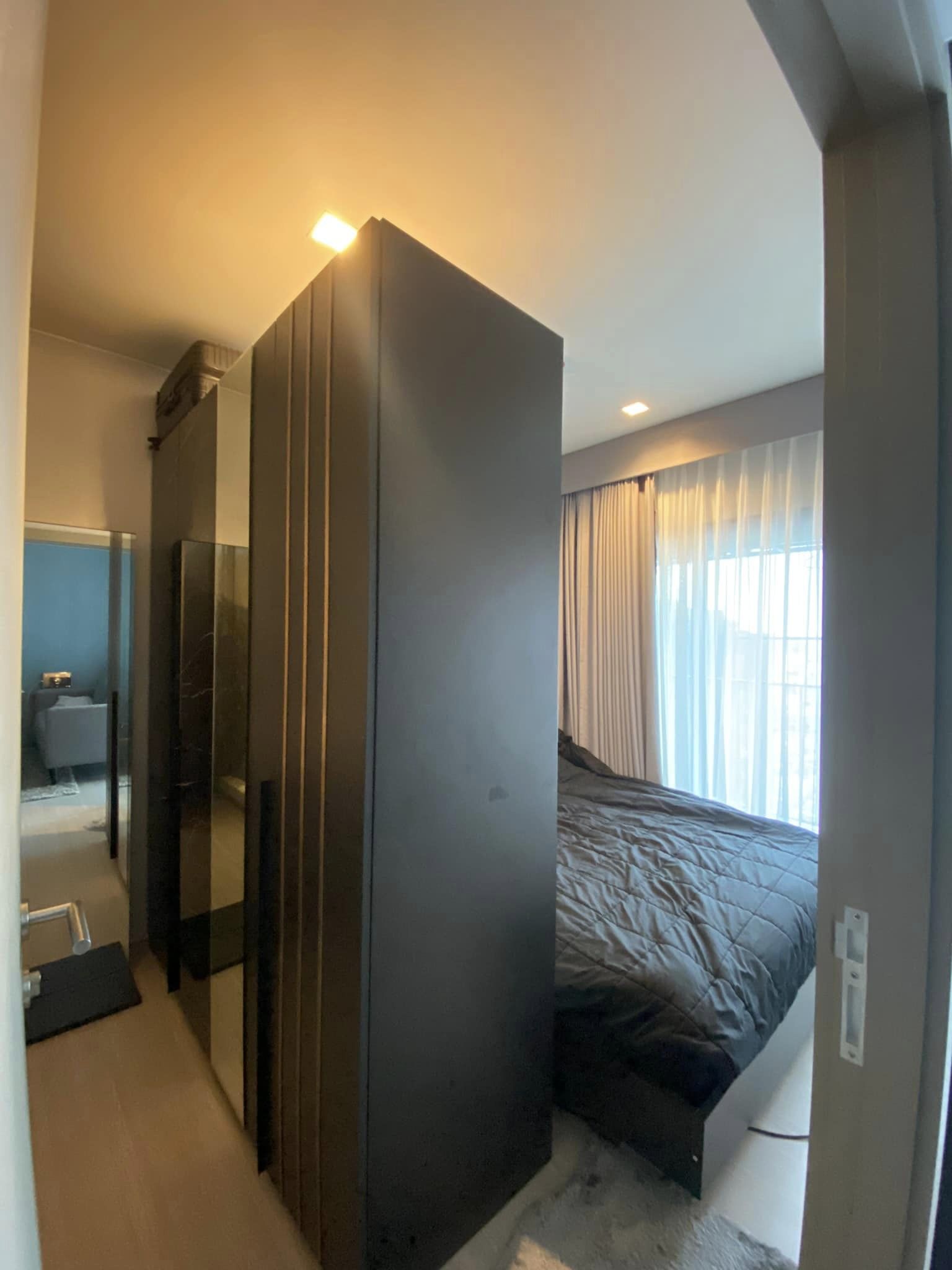 ปล่อยเช่าคอนโด Life Asoke - Rama 9 (ไลฟ์ อโศก - พระราม 9) - 1ห้องนอน 1ห้องอเนกประสงค์ 1ห้องน้ำ 1ห้องนั่งเล่น - ใกล้ MRT พระราม 9 - ขนาดห้อง 36 ตรม. ชั้น 41