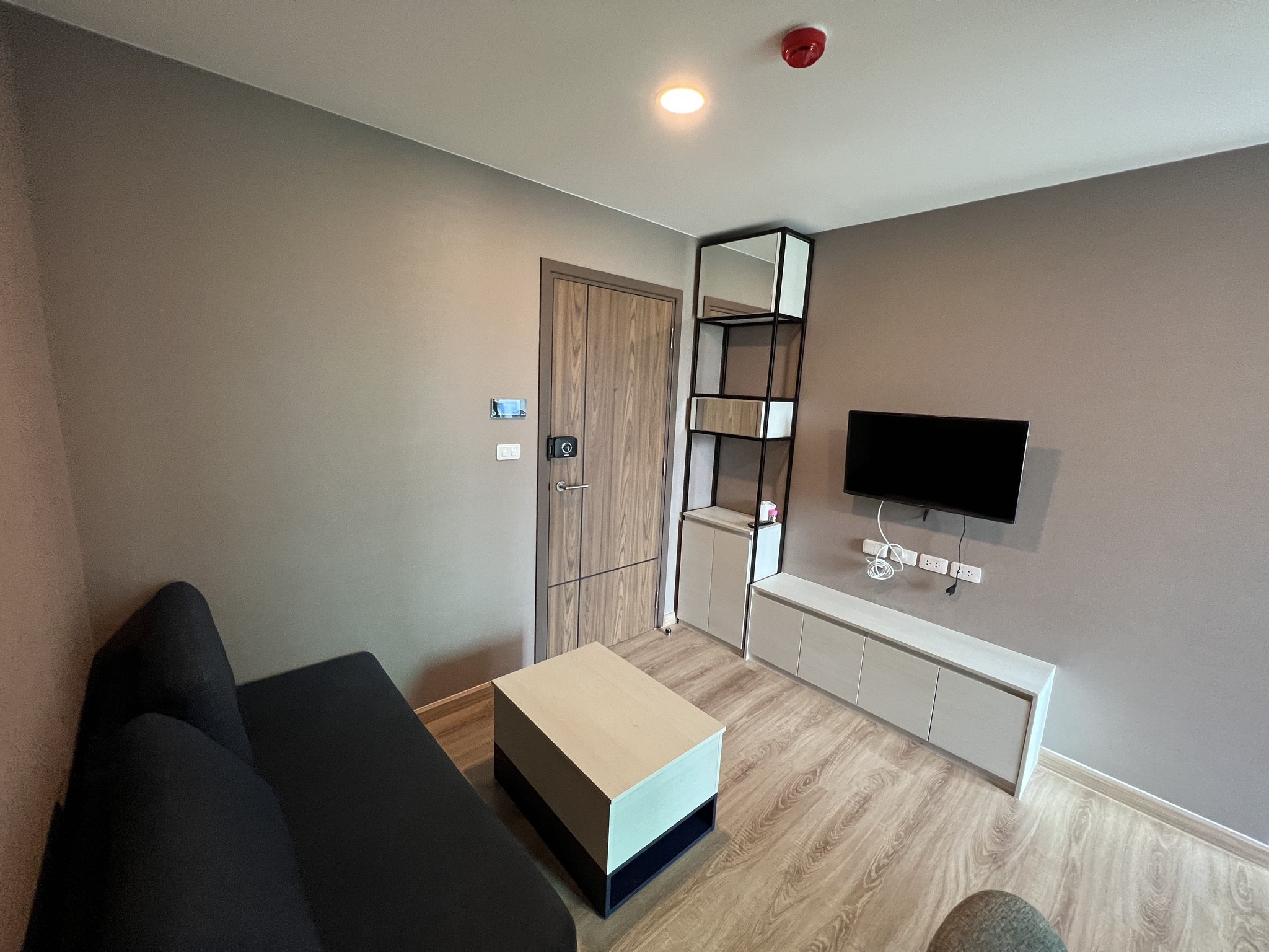 ให้เช่าห้องแบบ 1ห้องนอน 1ห้องน้ำ โซนพื้นที่ ถนนนวลจันทร์ คอนโด The Cube Loft Nuanchan (เดอะ คิวบ์ ลอฟท์ นวลจันทร์) Low Rise ขนาดห้อง 25 ตรม. ชั้น 2