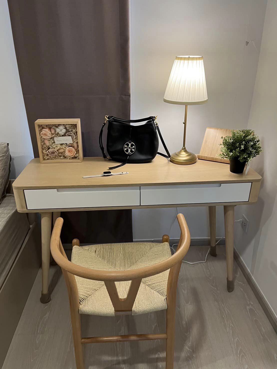 ห้องสวยน่าอยู่ถูกใจแน่นอน ไนท์บริดจ์ พหลโยธิน อินเตอร์เชนจ์ ให้เช่าตกแต่งครบมีเครื่องซักผ้า