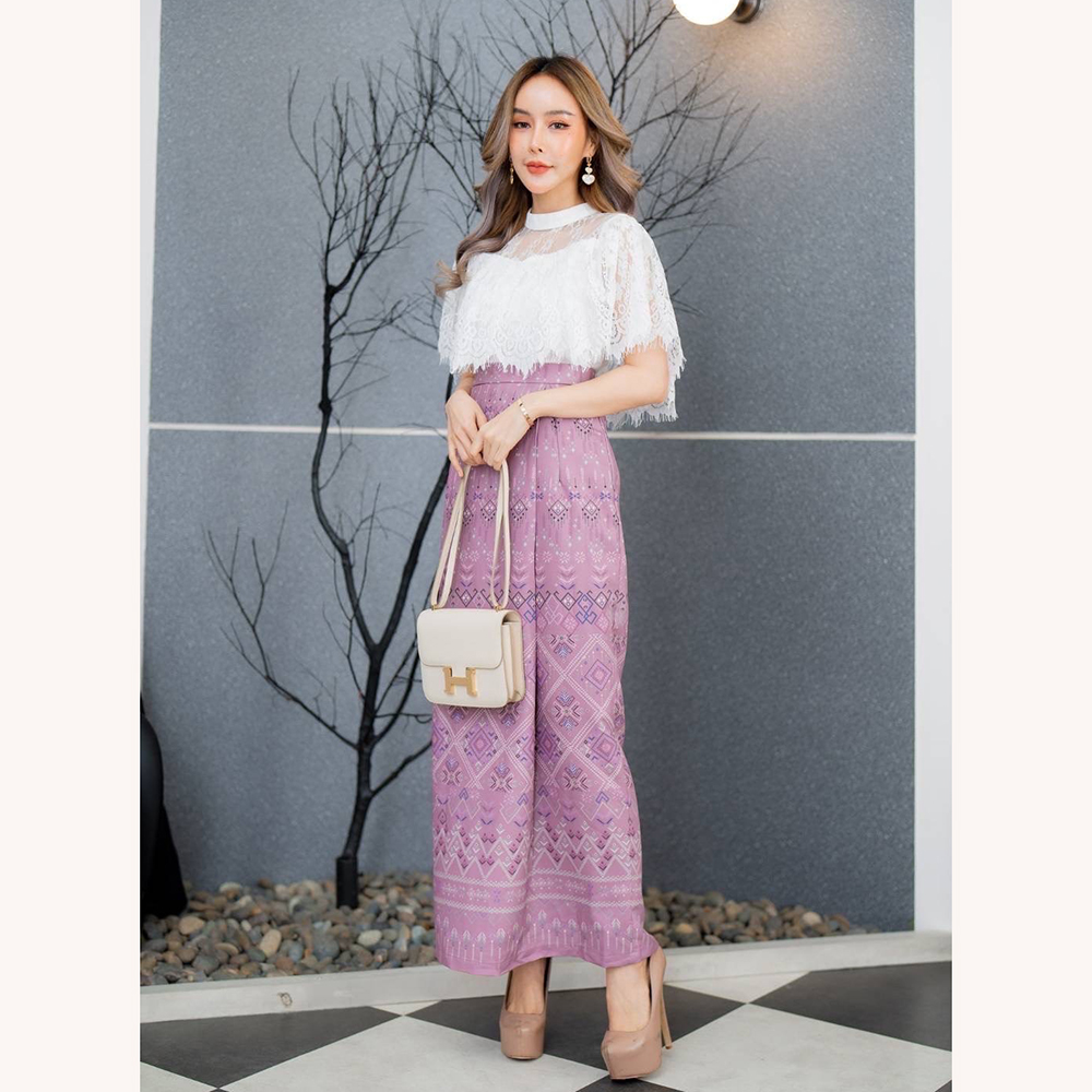 kudapy เซตเสื้อลูกไม้ขาว+ผ้าถุงลายไทยพิมพ์ลาย สีชมพู สีกรมท่า สีฟ้าน้ำทะเล สวยเรียบหรู ดูแพงมาก ดีไซส์น่ารักๆๆใส่ได้ทุกโอกาส