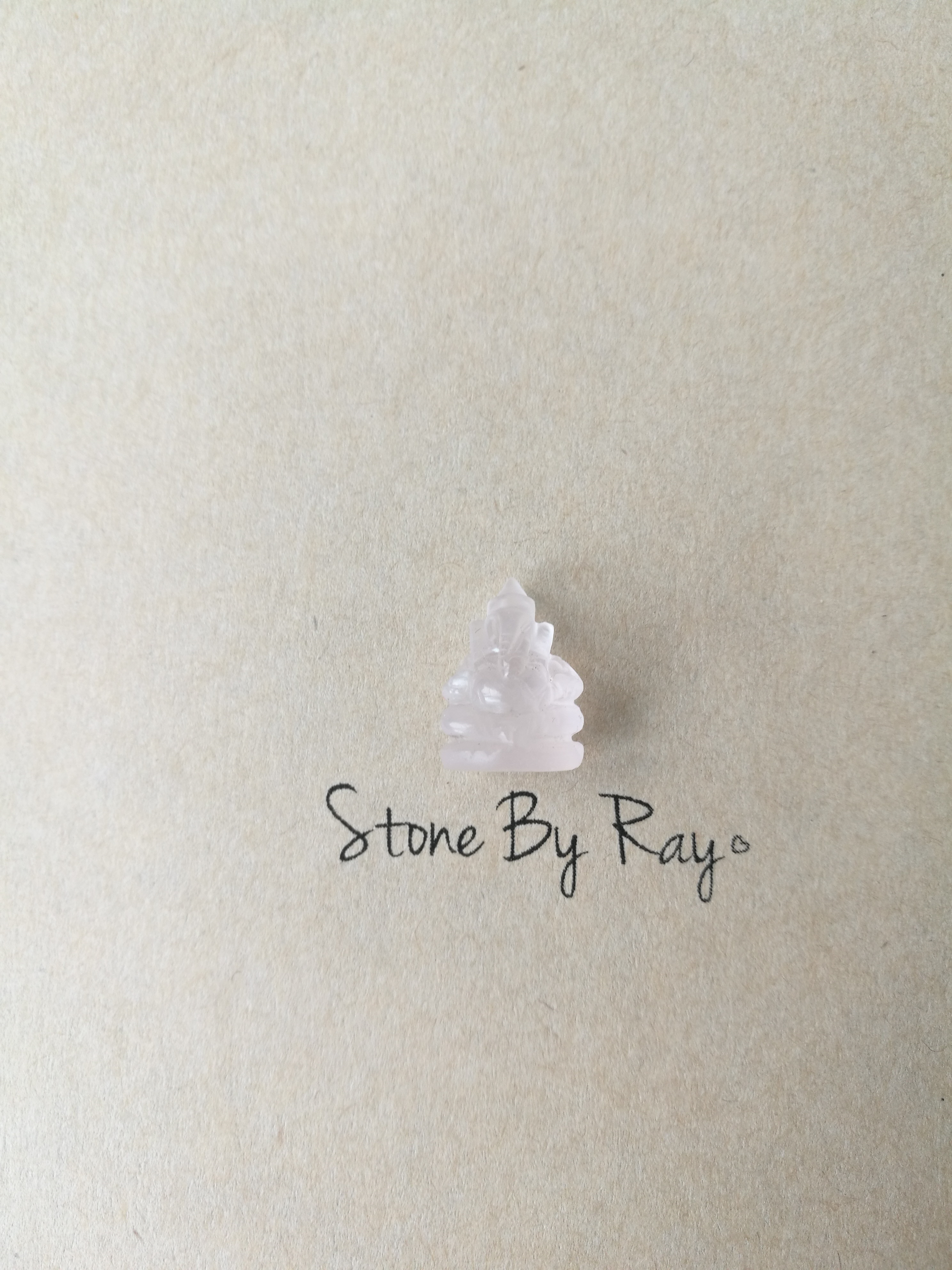 พระพิฆเนศโรสควอตซ์(Rose quartz Garnesha)