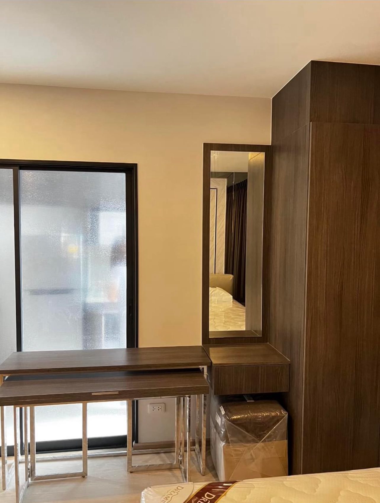 ให้เช่าคอนโด Elio Del Nest (เอลลิโอ เดล เนสท์) โซน รถไฟฟ้า BTS อุดมสุข Studio / 1ห้องน้ำ ขนาดห้อง 27 ตรม. ชั้น 10 ตึก E