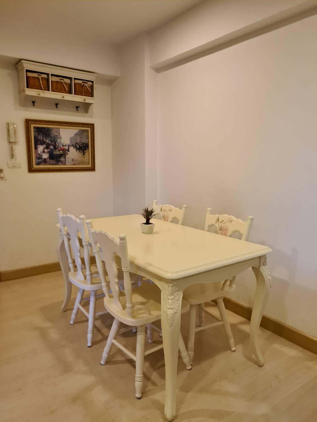 ให้เช่าคอนโด My Resort Bangkok (มาย รีสอร์ต แบงค์คอก) - ตกแต่งเฟอร์ครบห้องใหญ่ใกล้ มหาวิทยาลัยศรีนครินทรวิโรฒ - การเดินทาง: รถไฟฟ้าใต้ดิน MRT สถานีเพชรบุรี