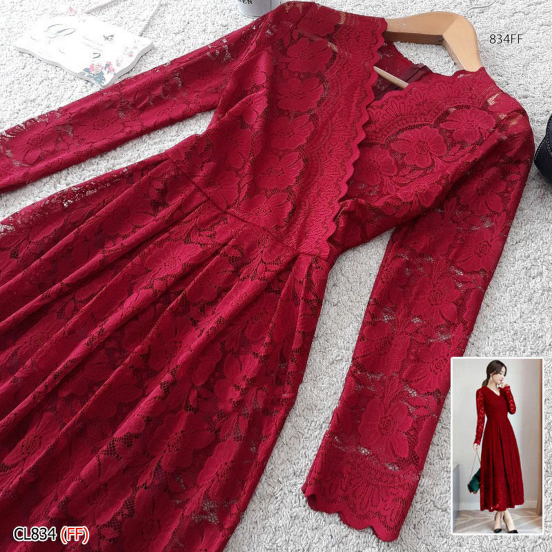 kudapy เดรสยาวสีเทา/สีขาว/สีโอรส/สีแดงเลือดหมู ลูกไม้แขนศอก คอวีป้ายหน้า (ช่วงบนไม่มีซับใน)งานลูกไม้ลายสวยหรู เย็บบุซับในช่วงกระโปรงอย่างดี