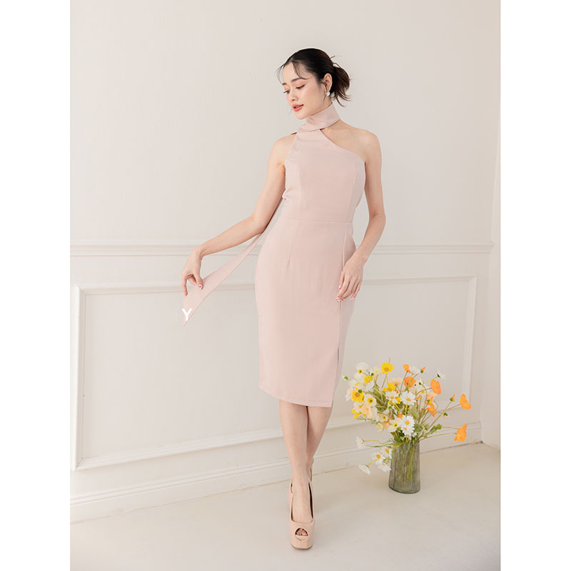 kudapy เดรสสั้นสีแดง/สีชมพู/สีโอวัลติน เดรสเปิดไหล่ใส่ออกงาน เฟี้ยสๆ เรียบ หรู ดูแพง