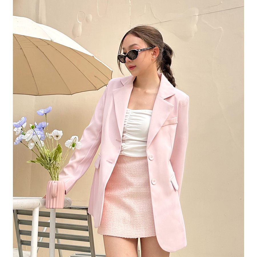 kudapy Blazerl สีดำ ผ้าสั่งทอพิเศษ เน้นความ เรียบง่าย คล่องตัว ผ้าใส่สบายมากกก กระเป๋าจริง ผ้าไม่ยับง่าย ระบายอากาสได้ดี มีซับในทั้งตัว