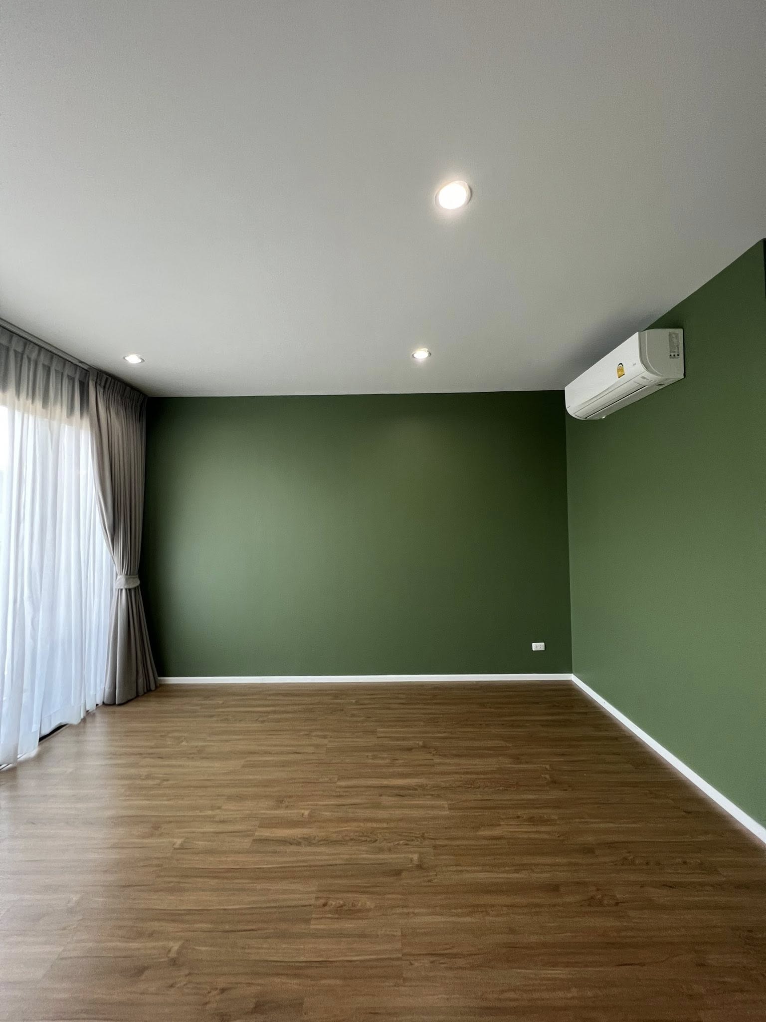 ให้เช่าทาวน์โฮม บ้านกลางเมือง พระราม 9-กรุงเทพกรีฑา (ตัดใหม่) (Baan Klang Muang Rama 9-New Krungthep Kreetha) ทาวน์โฮม 3 ชั้น บ้านกลางเมือง พระราม 9-กรุงเทพกรีฑา (ตัดใหม่) 2 ห้องนอน 3 ห้องน้ำ 1 ห้องอเนกประสงค์ พื้นที่บ้าน 18 ตรว. พื้นที่ใช้สอย 150 ตรม.