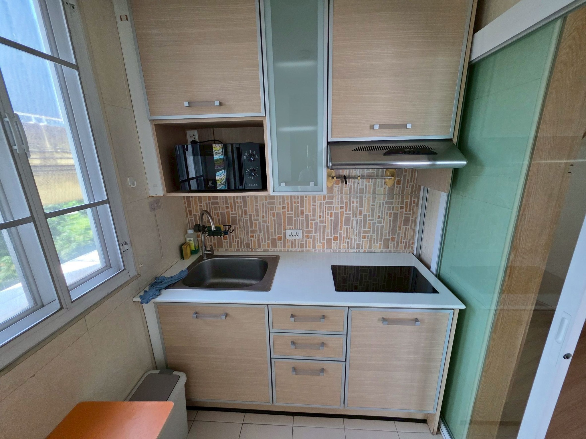 ให้เช่าคอนโด Pandao Place (พันดาว เพลส) โซน รถไฟฟ้า BTS อ่อนนุช 1ห้องนอน / 1ห้องน้ำ ขนาดห้อง 44 ตรม. ชั้น 4